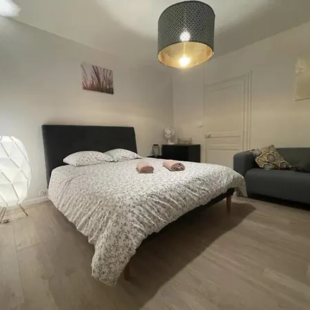Neuf Chic Urbain 아파트 *
