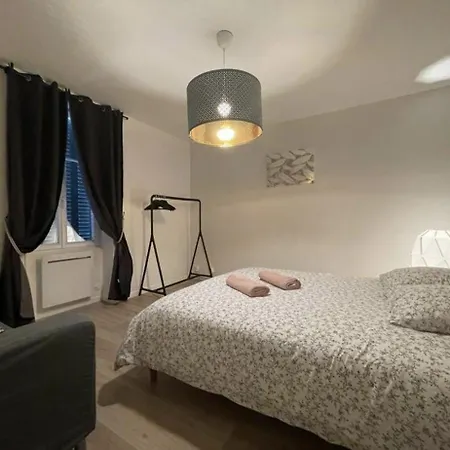 Neuf Chic Urbain 아파트